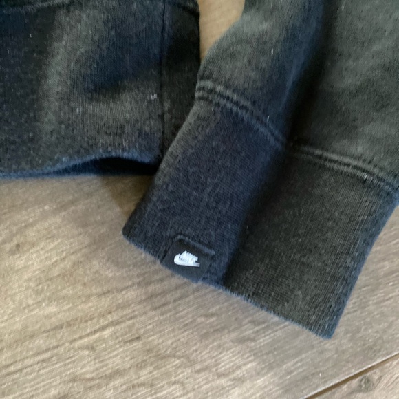 Nike Crop Hoodie - Picture 3 of 3